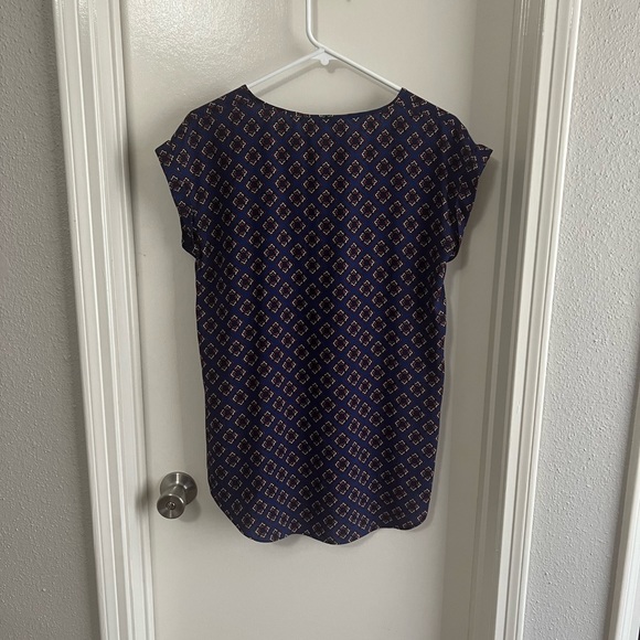 Express Shortsleeved Blouse- Navy pattern - Picture 2 of 2
